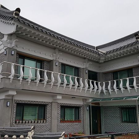 Trip To Gyeongju Hotel ภายนอก รูปภาพ